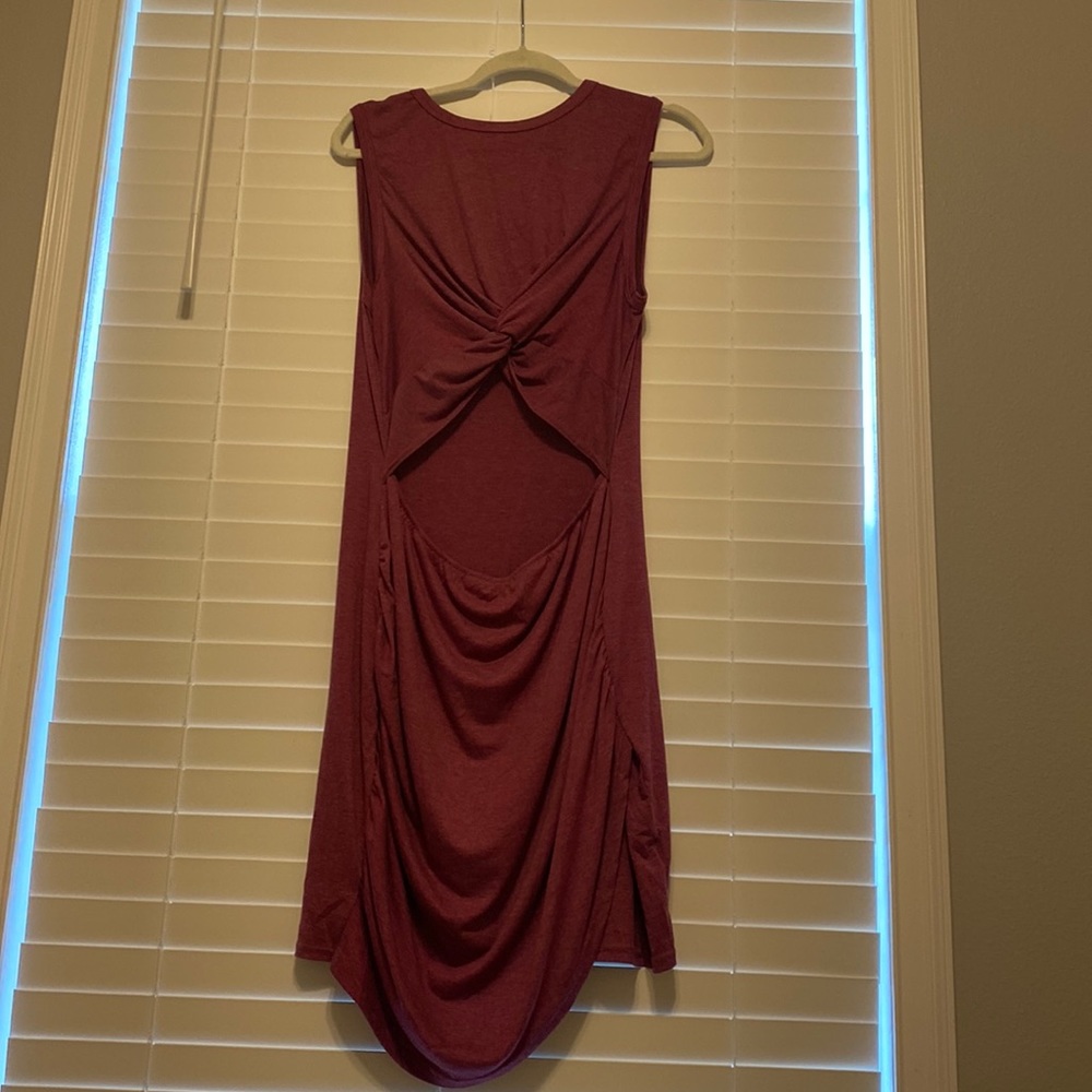 Sleeveless hollow out dress